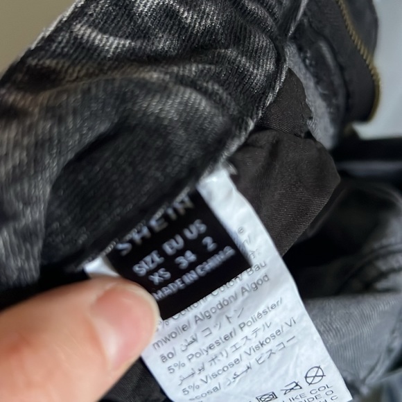 NWOT dark grey jeans - Picture 8 of 8